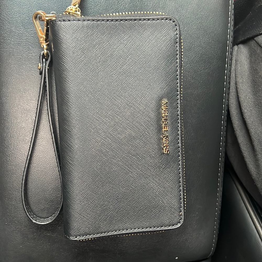 Michael Kors Wallet with cellphone holder